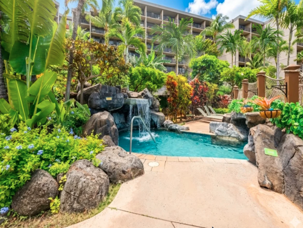 Luxurious 4-Bedroom Maui Retreat in Kaanapali